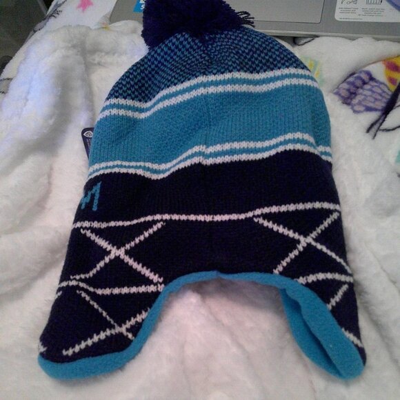 Space Jam 2 A New Legacy Tune Squad Cuffed Beanie Hat and Gloves Set, Toddler - Picture 2 of 3